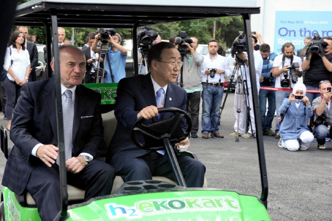 UNON SG golfcart